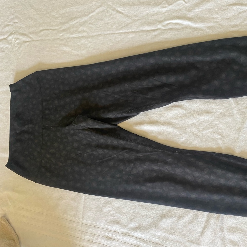 90 degree leggings black cheetah size small